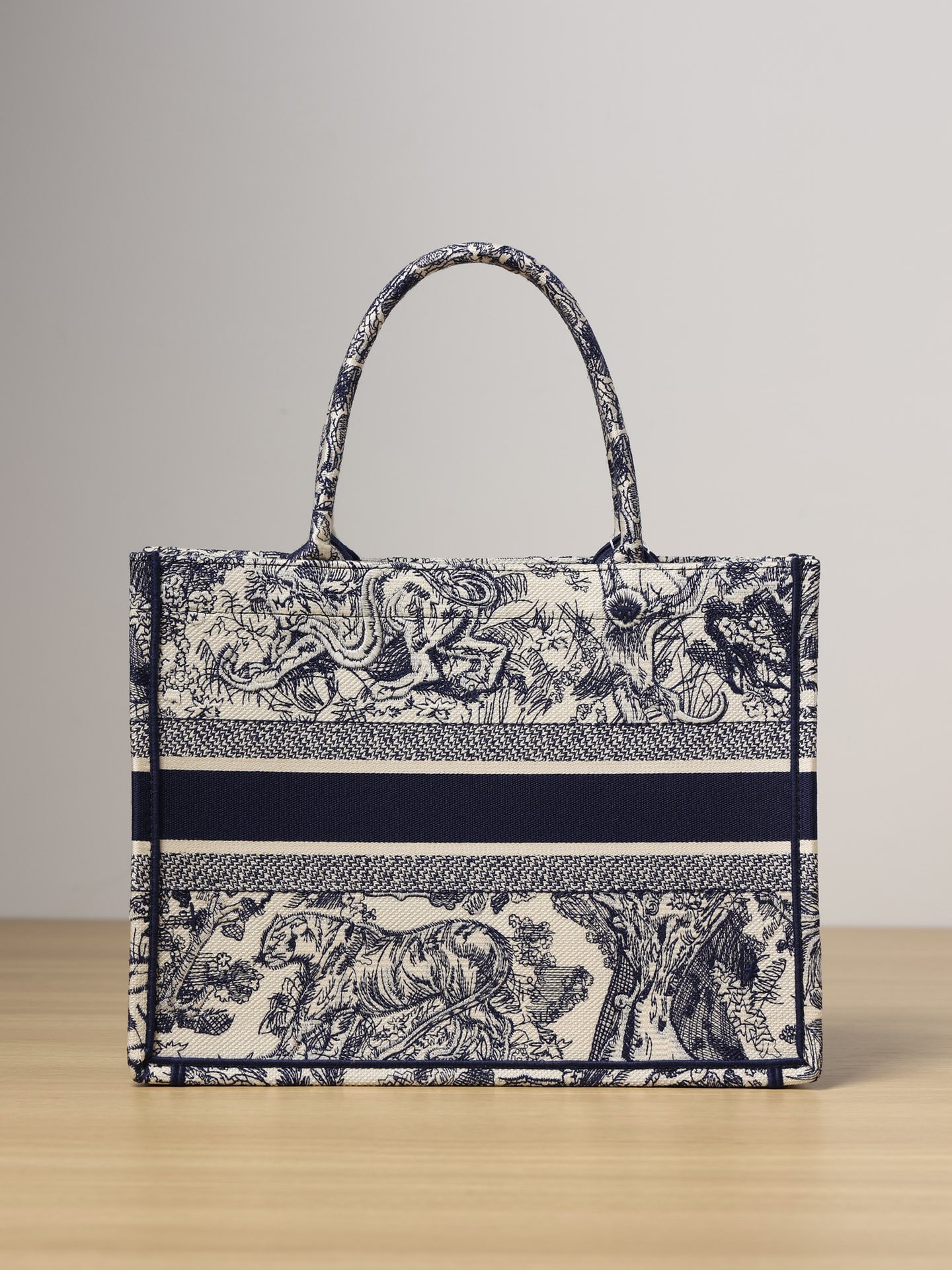 DIOR BookTote Zoo Embroidery Bag blue - Image 2