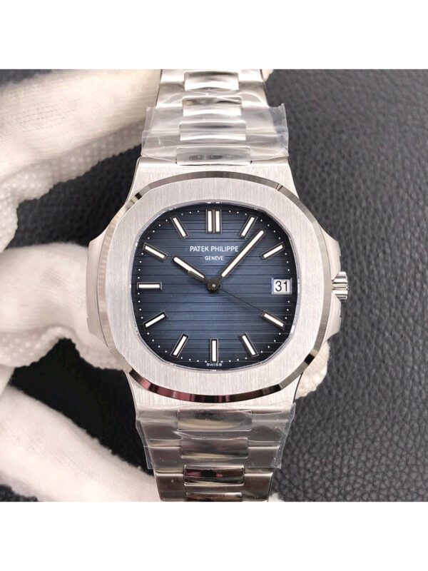 PATEK PHILIPPE Nautilus Automatic Movement with Date Display for Men, Sporty Elegance, Blue Dial, White Case