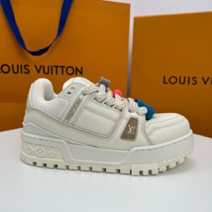 Louis Vuitton Trainer Maxi Lace-Up Low-Top Sneakers for Men (White)