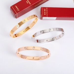 CARTIER Cartier Love bracelet set with 4 diamonds 18K rose gold bracelet for women Rose gold, yellow gold and white gold three colors available