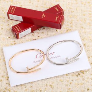 CARTIER JUSTE UN CLOU elegant and exquisite European and American punk style 18k bracelet for women, rose gold and white gold, two colors available