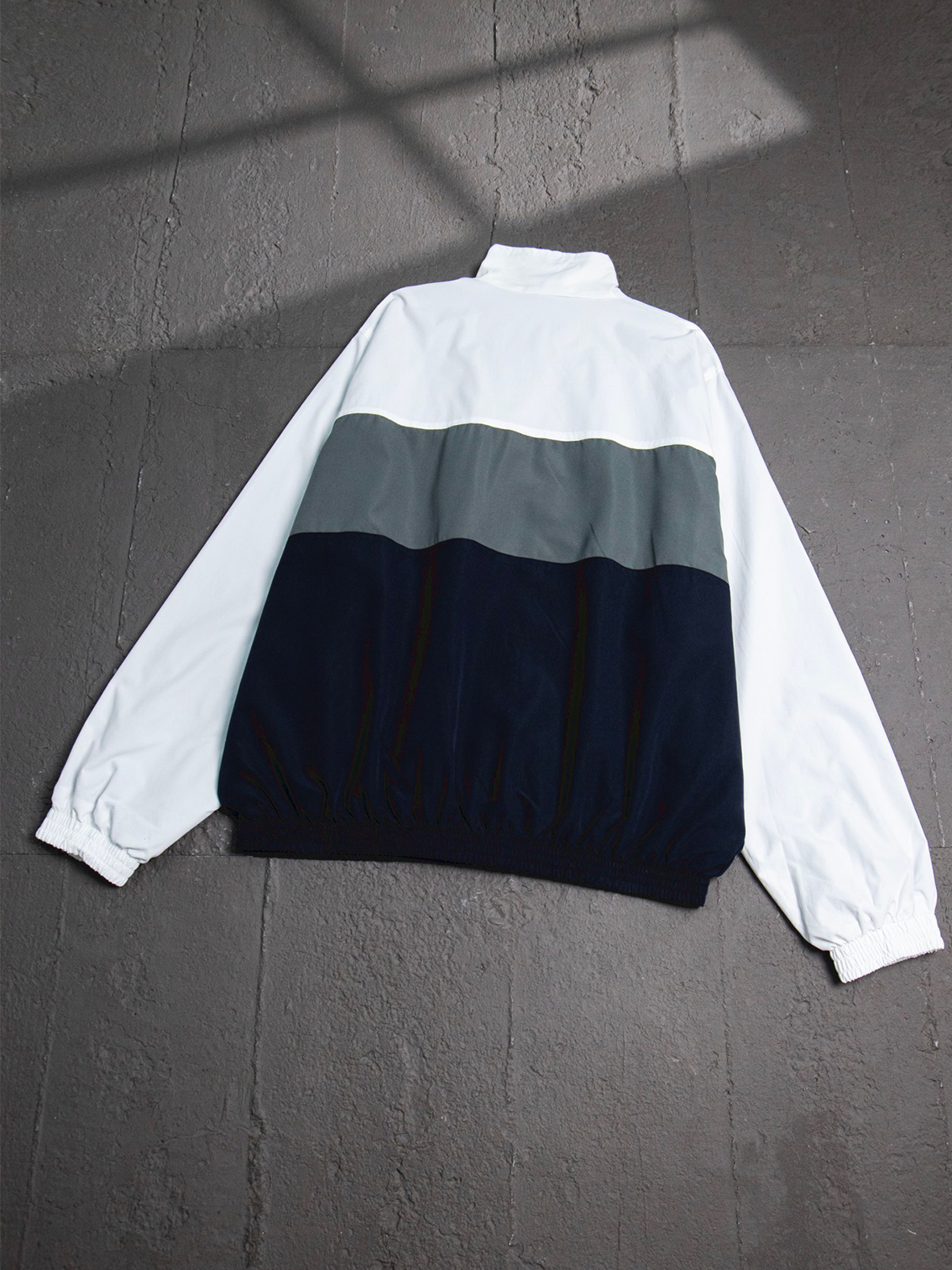 Balenciaga BLCG 25SS 82 three-tone red double ring print patchwork jacket - Image 2