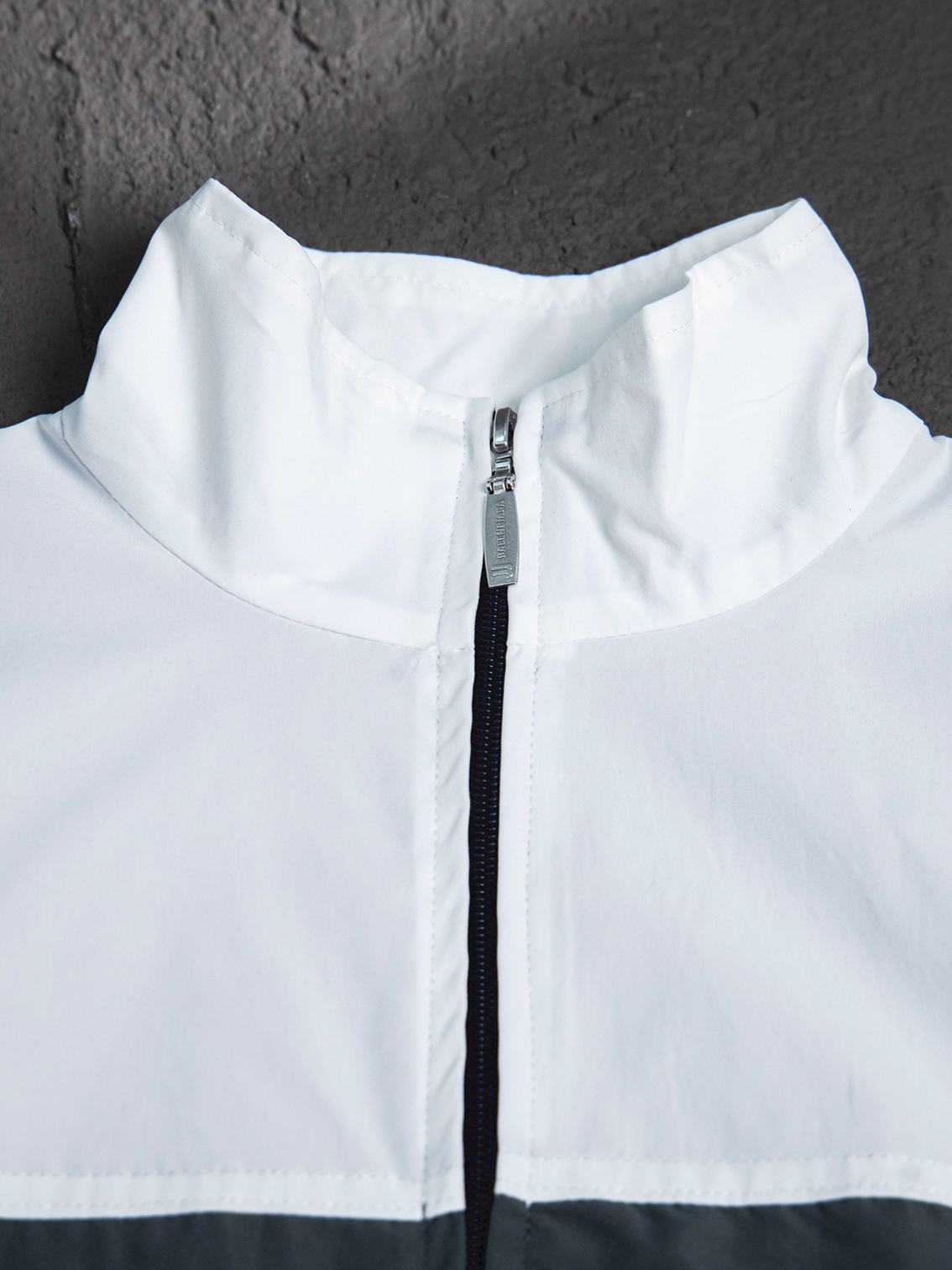 Balenciaga BLCG 25SS 82 three-tone red double ring print patchwork jacket - Image 5