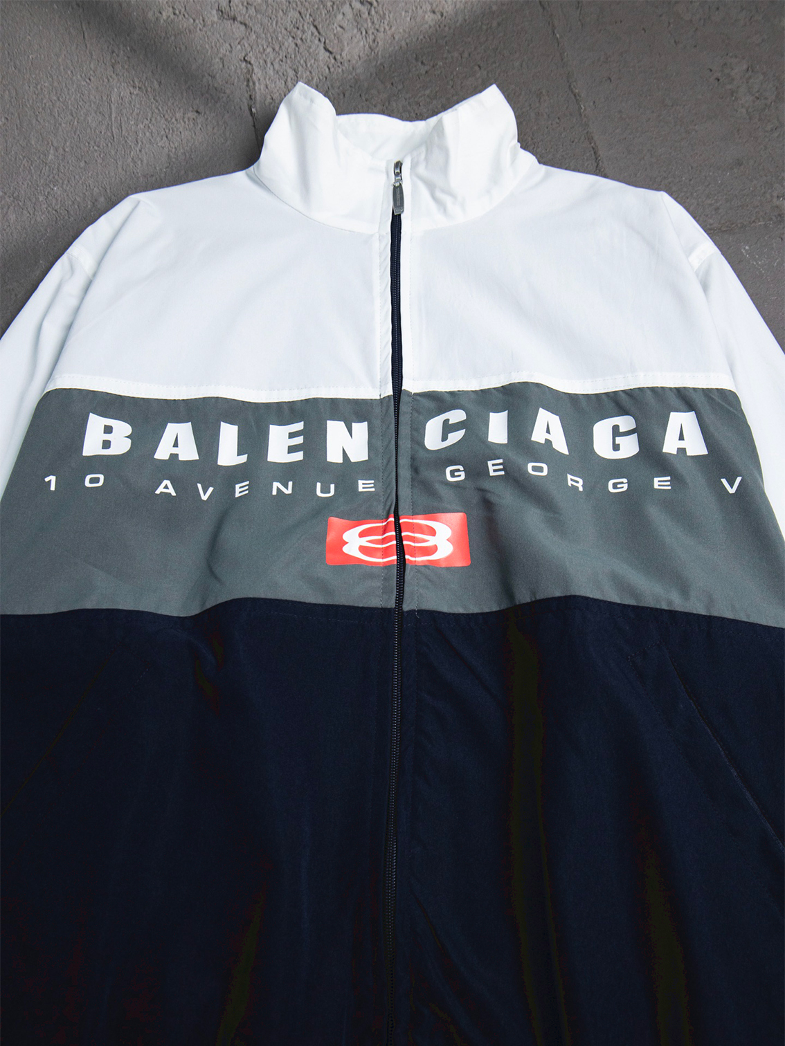 Balenciaga BLCG 25SS 82 three-tone red double ring print patchwork jacket - Image 4