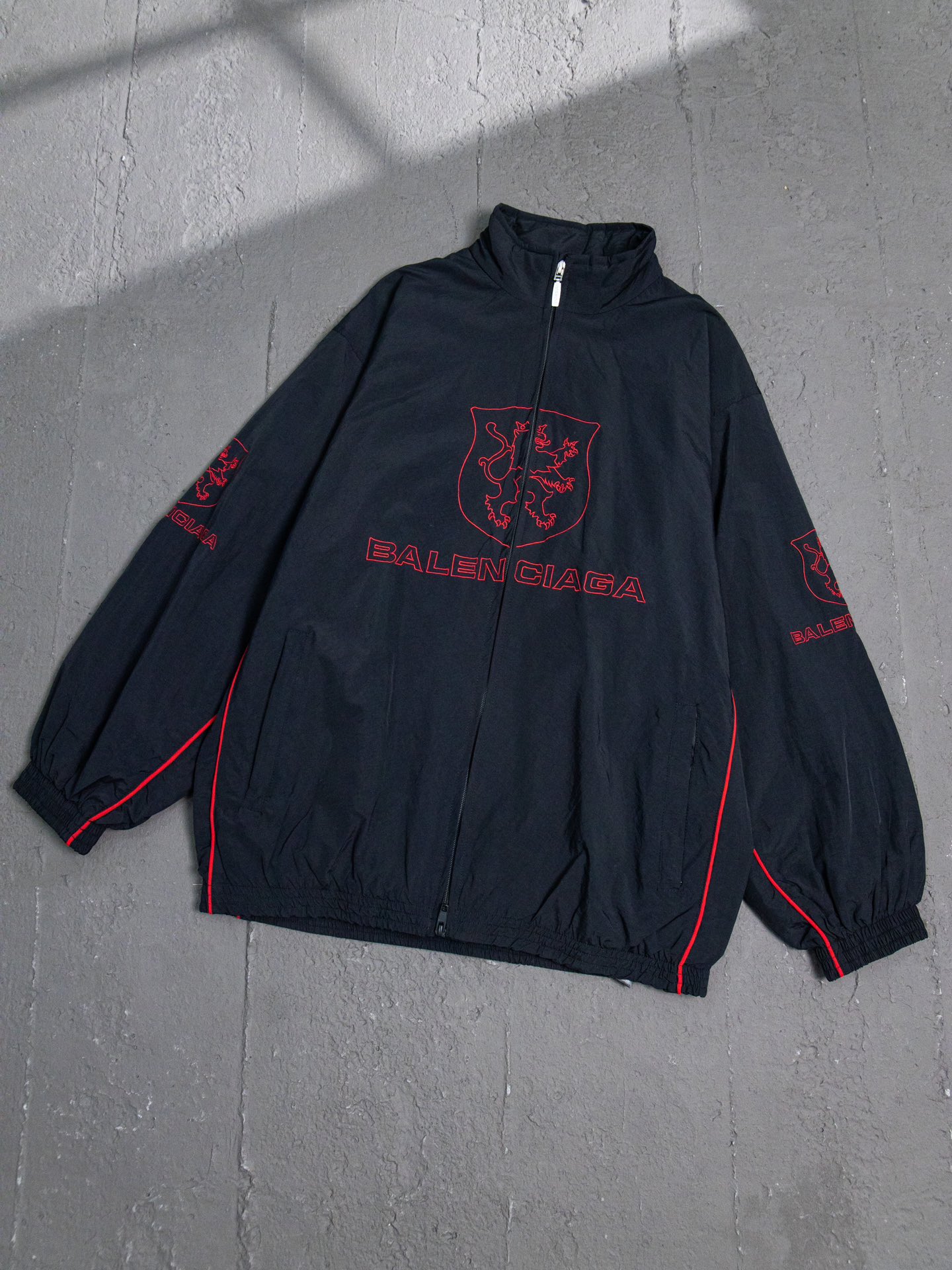 Balenciaga BLCG 25SS 79 Red Stripe Manchester United Embroidered Tracksuit Jacket