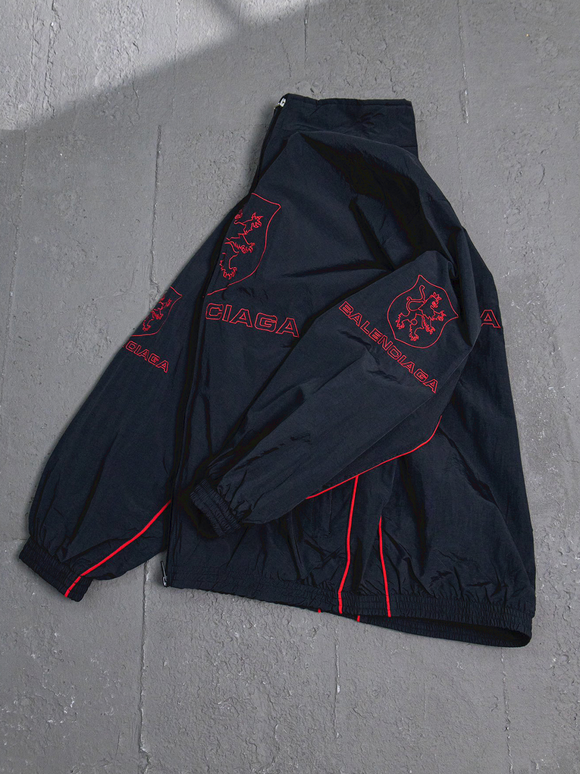 Balenciaga BLCG 25SS 79 Red Stripe Manchester United Embroidered Tracksuit Jacket - Image 3