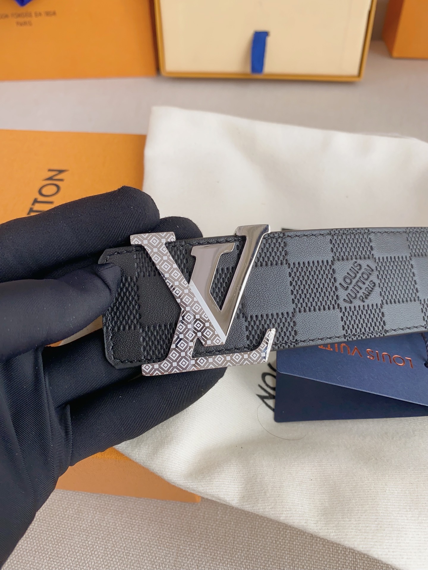 Lv men's business casual belt