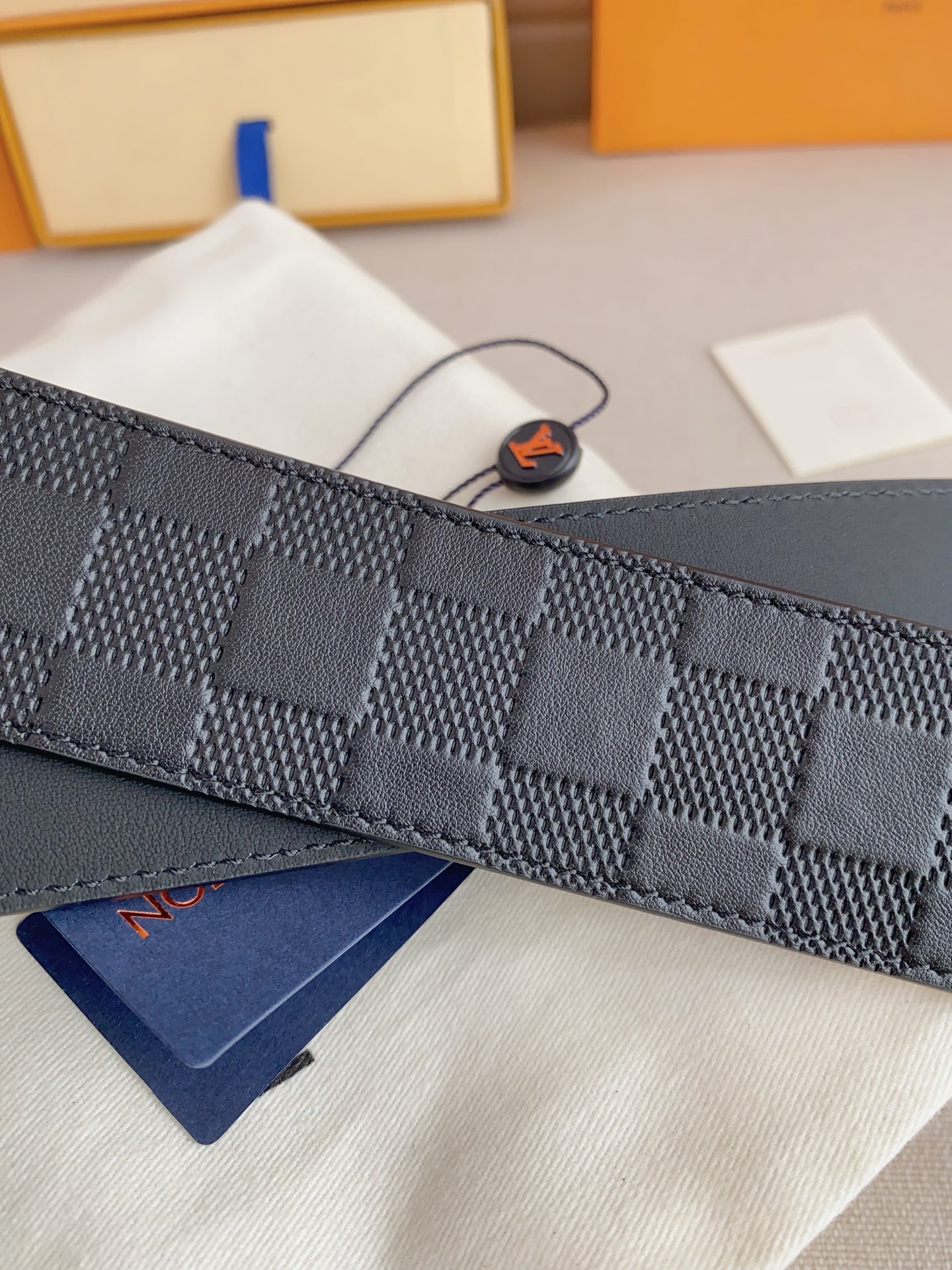 Lv men's business casual belt - Image 5