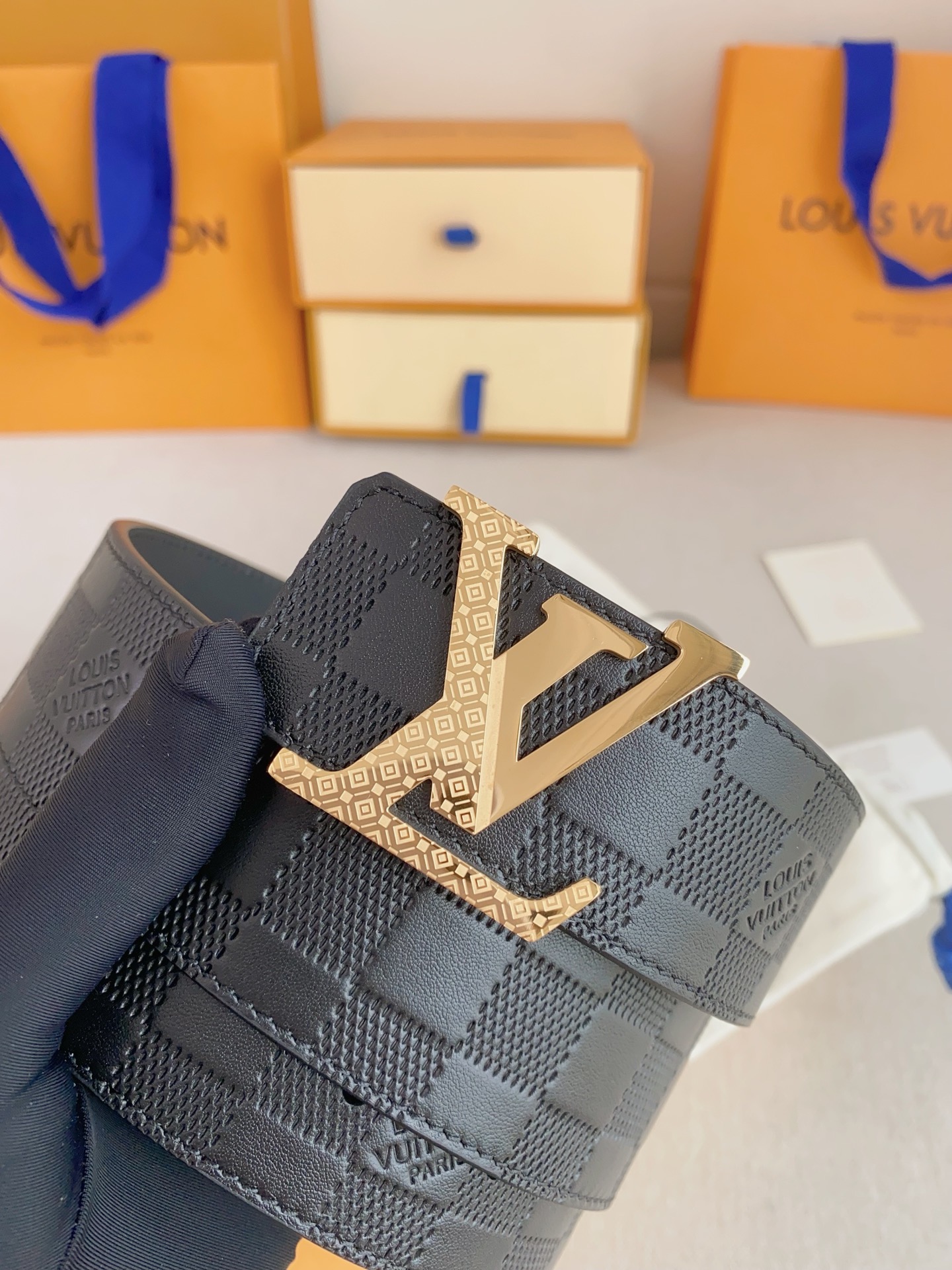 Lv men's business casual belt - Image 5