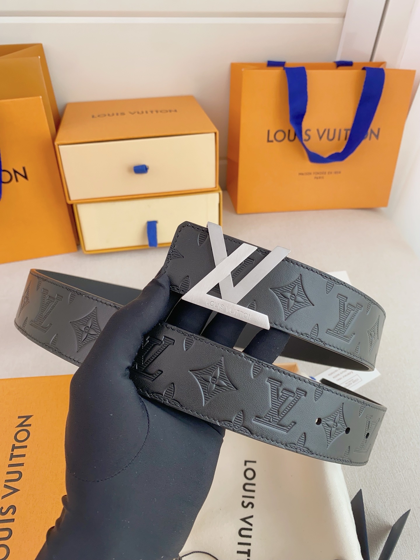 Lv men's business casual belt - Image 3