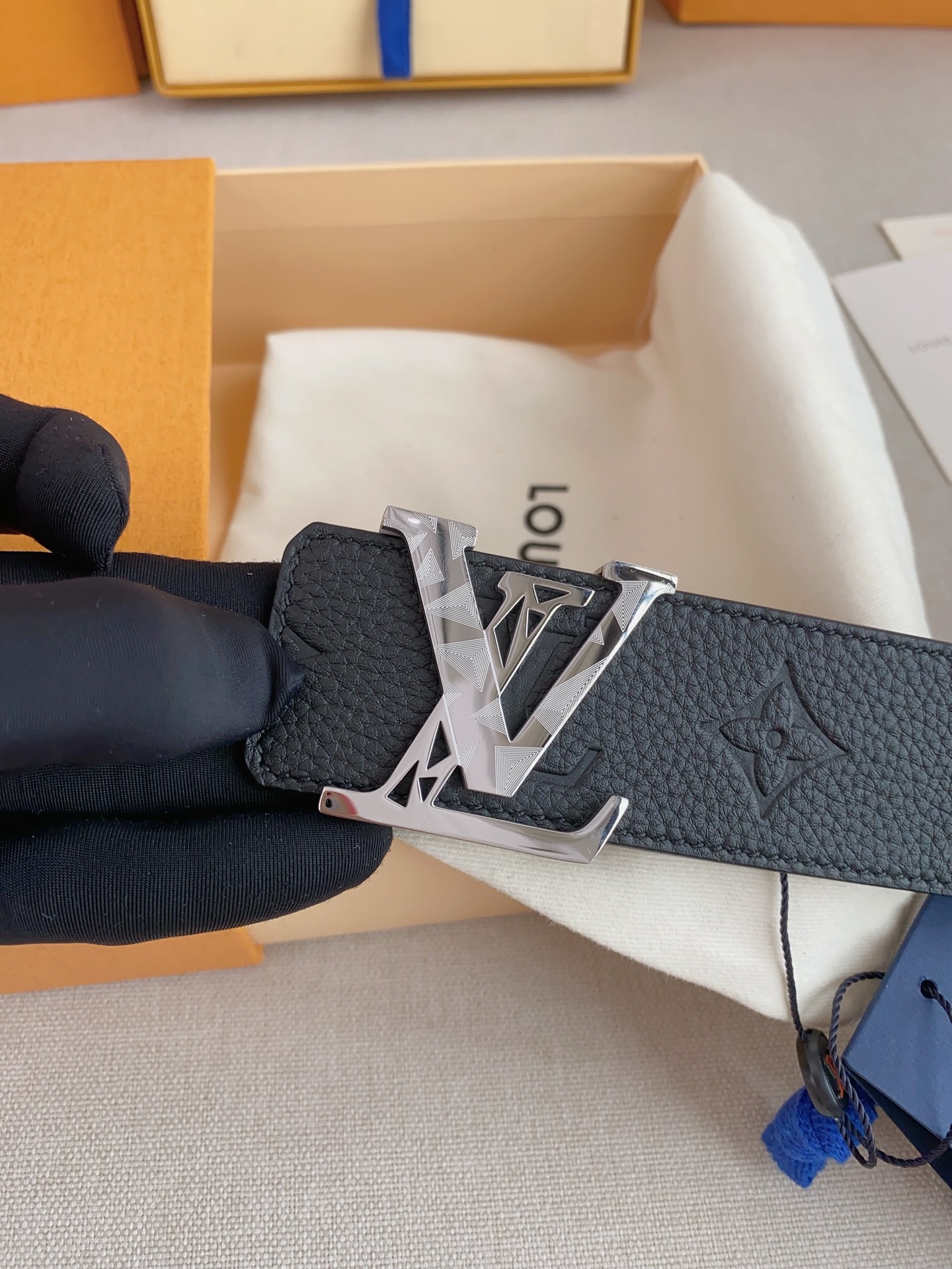 Lv men's business casual belt